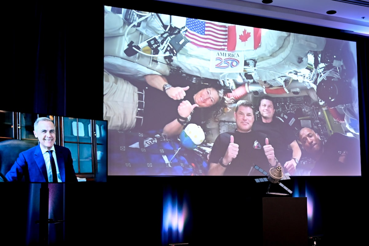 Carney talks inspiration and teamwork in call with astronaut Jeremy Hansen