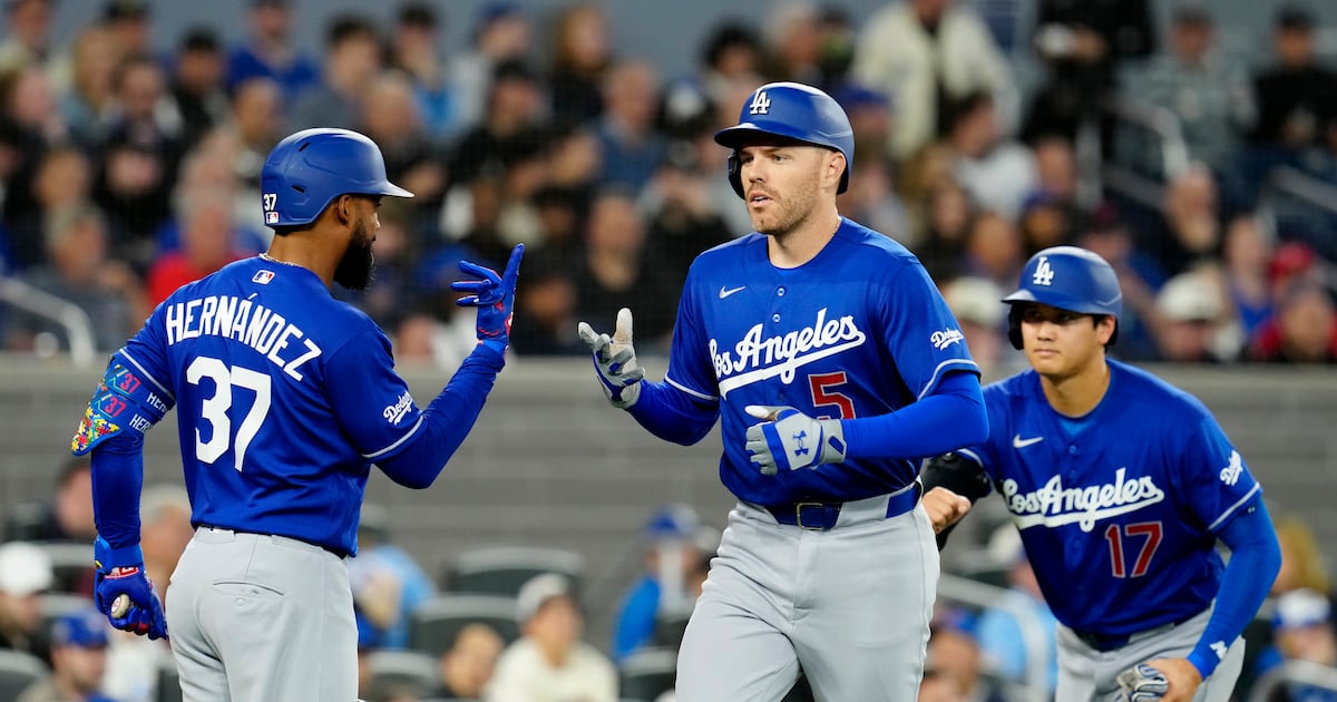 Los Angeles Dodgers belt five homers to rout Toronto Blue Jays in World Series rematch; Max Scherzer exits early