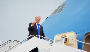 Trump hosts crypto contest winners at Mar-a-Lago as his coin languishes - CTV News