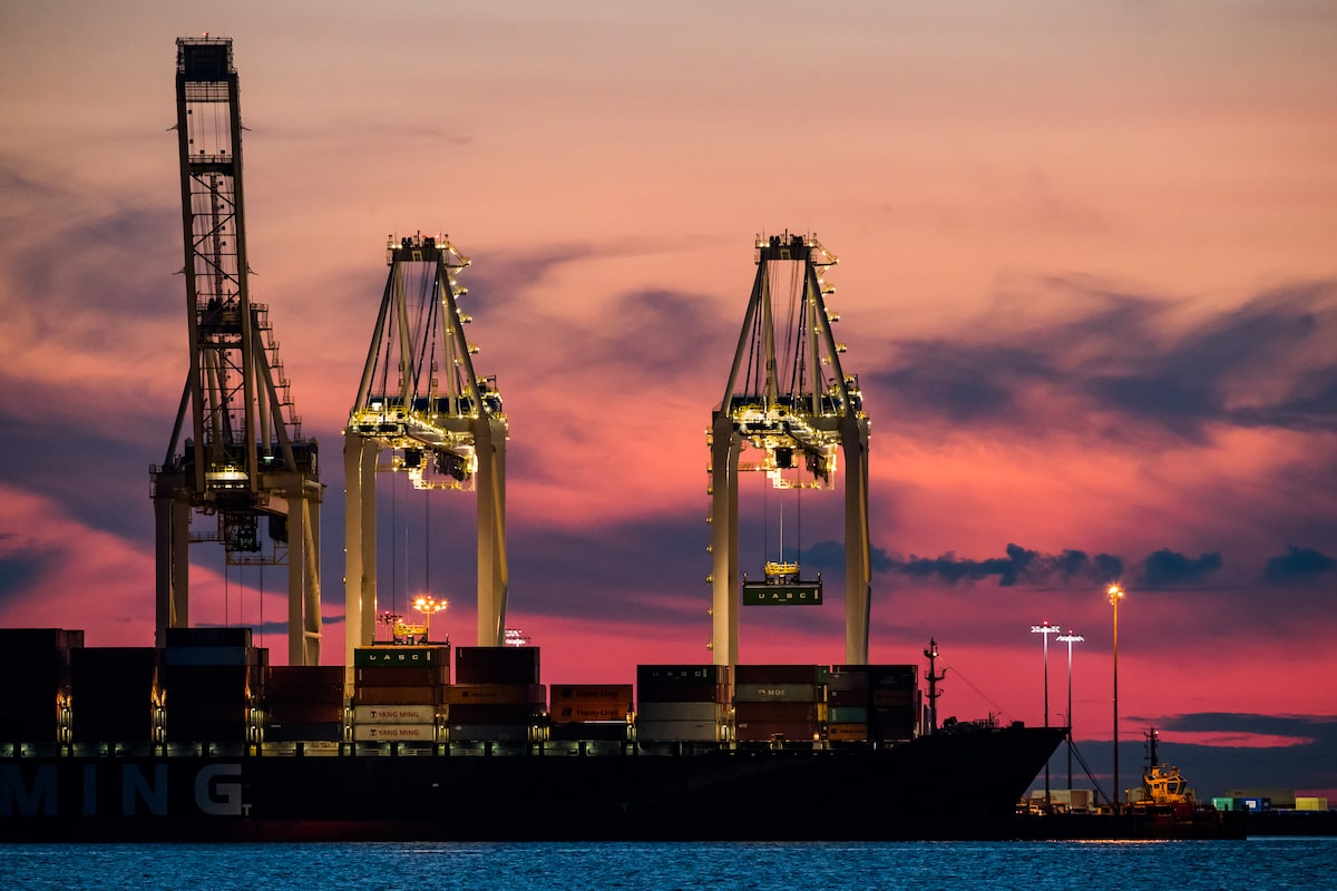 Port of Vancouver signs MOU in truce with GCT on proposed container terminal