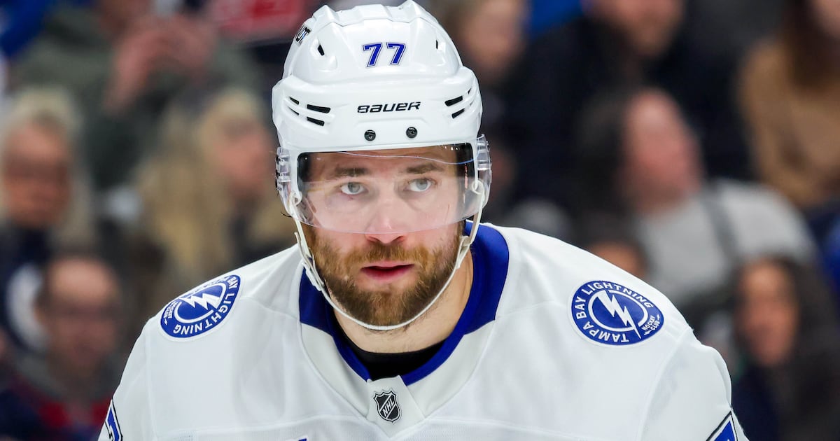 Tampa Bay Lightning Victor Hedman 'doubtful' to play in first round vs. Canadiens