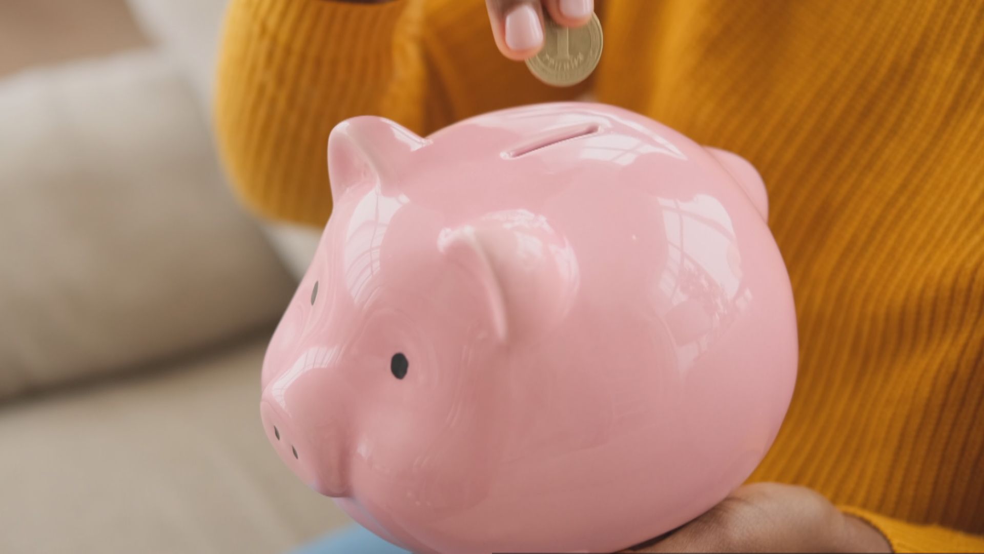 Click to play video: 'Your Money: Tax Break on new homes & minimum wage hike'