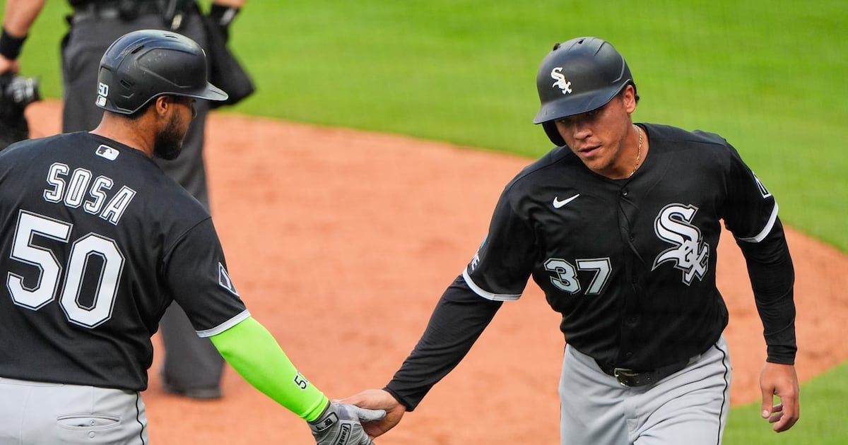Tanner Murray hits first MLB homer and Chicago White Sox edge Kansas City Royals after 3-hour rain delay