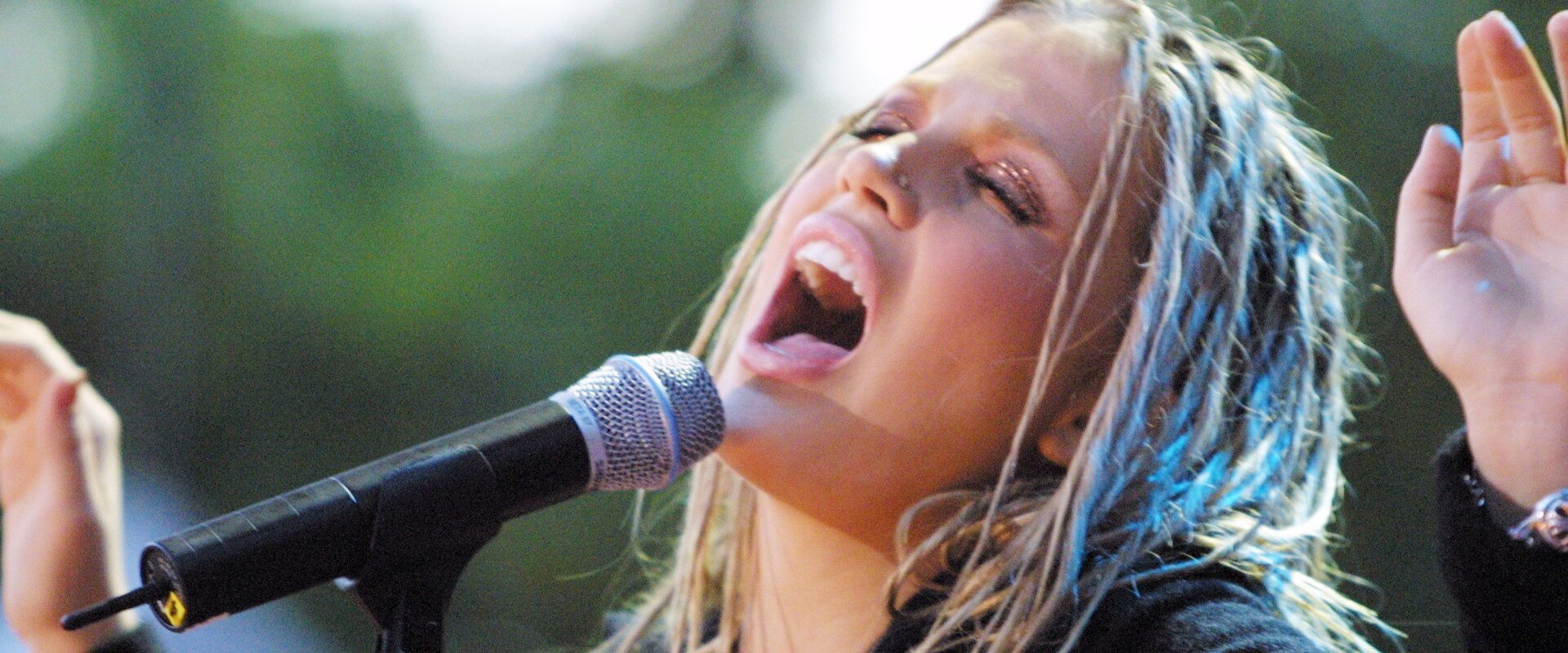 3 Could-Have-Been Superstar Pop Singers Who Walked Away at the Peak of Their Fame