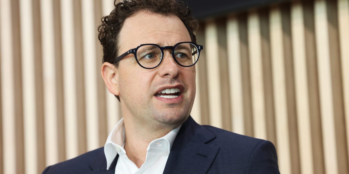 Anthropic faces user backlash over reported performance issues in its Claude AI chatbot