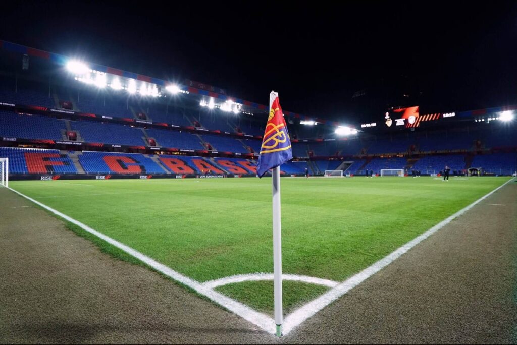 General view of the corner flag inside the stadium