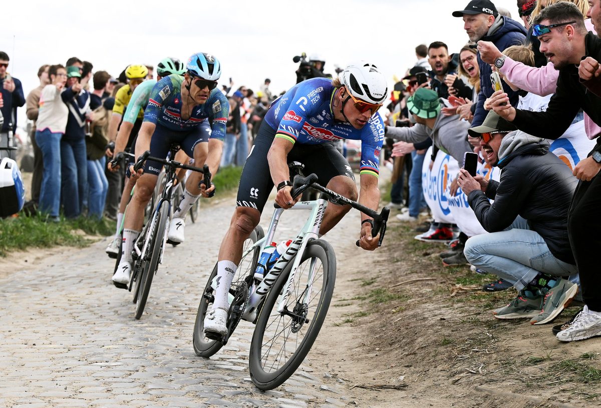 ROUBAIX, FRANCE - APRIL 12: (L-R) Jasper Stuyven of Belgium and Team Soudal Quick-Step and Mathieu van der Poel of Netherlands and Team Alpecin-Premier Tech compete in the chase group during the 123rd Paris-Roubaix Hauts-de-France 2026 - Men