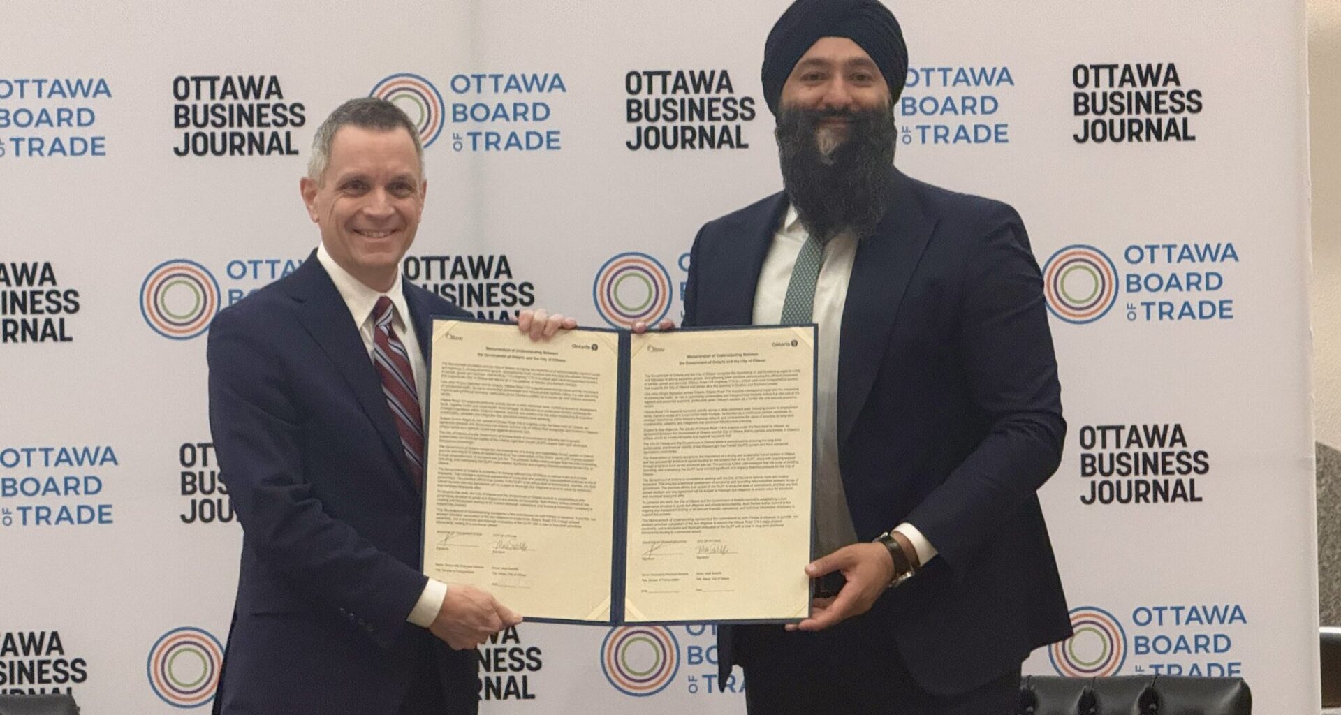 Ottawa, province sign agreement to upload LRT and Hwy. 174 to Ontario