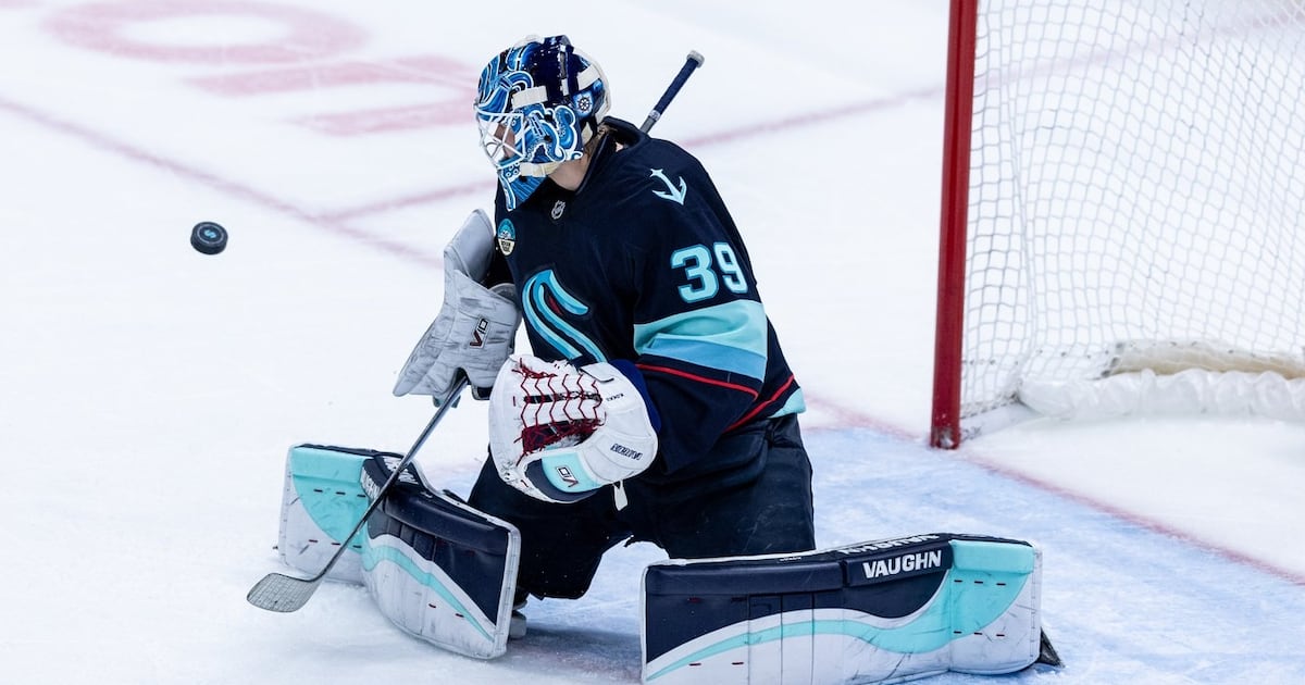 Nikke Kokko stops 26 shots in 1st NHL start as Seattle Kraken beat Calgary Flames