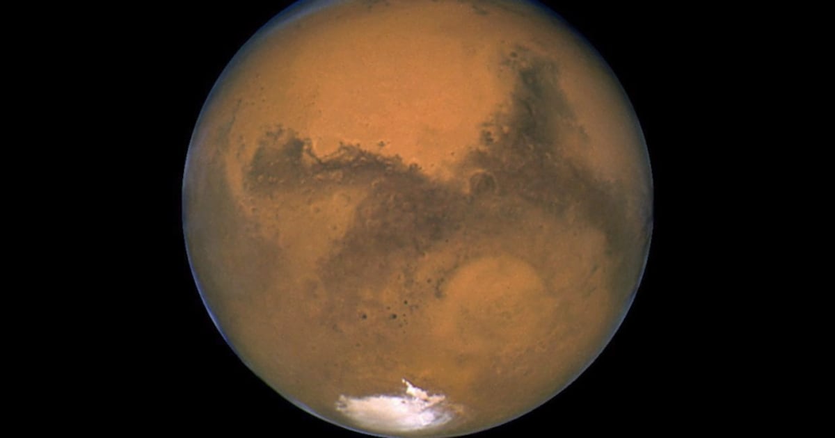 Curiosity rover finds building blocks of life