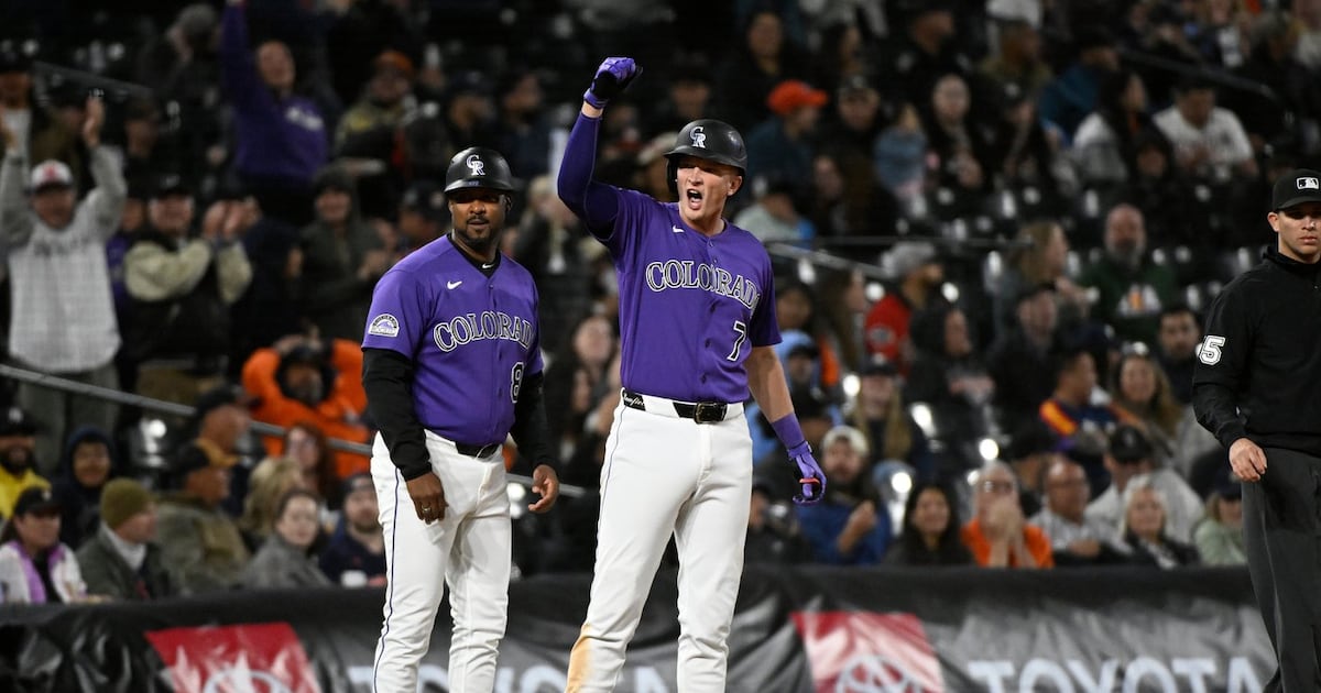 Colorado Rockies score eight runs in fifth inning, beat Houston Astros