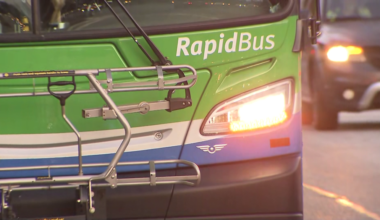 R2 RapidBus extension to Metrotown ready in September