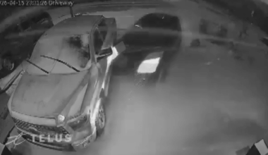 Northwest Calgary family seeks answers after motorist crashes into home, drives away - Calgary