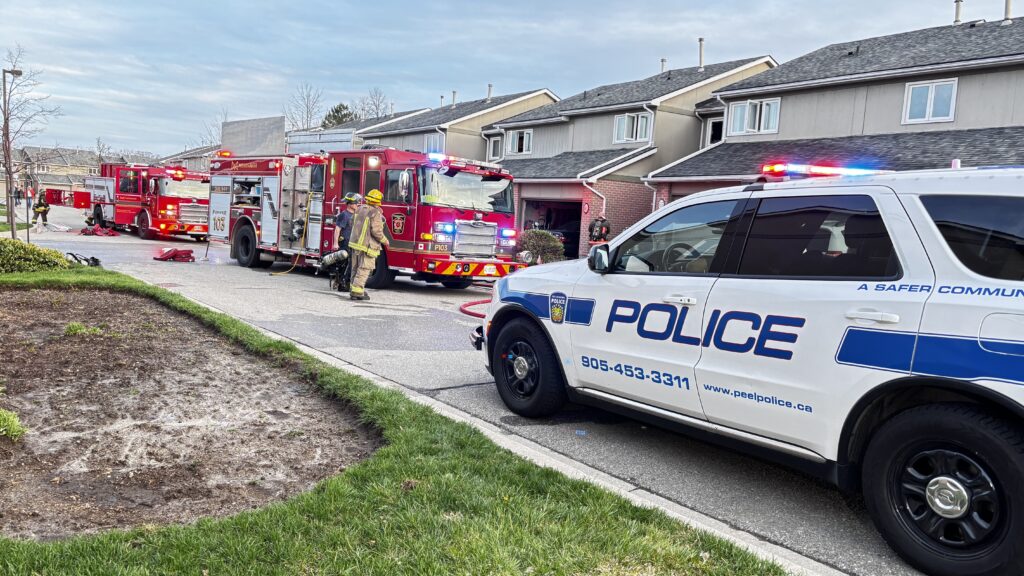 Photo shows the scene of a fire in Mississauga. (CityNews/David Misener)