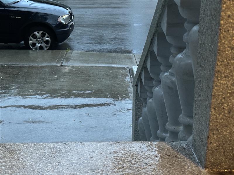 Rain and cloudy weekend weather ahead in Montreal