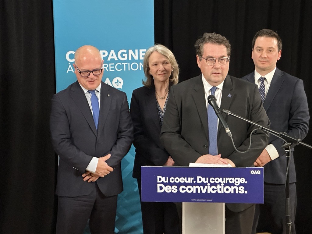 Drainville racks up support of 3 ministers as campaign enters last week