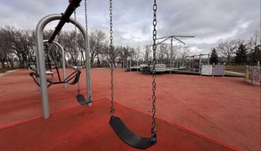 Nearly 1,000 Calgary playgrounds at risk of closure: city report