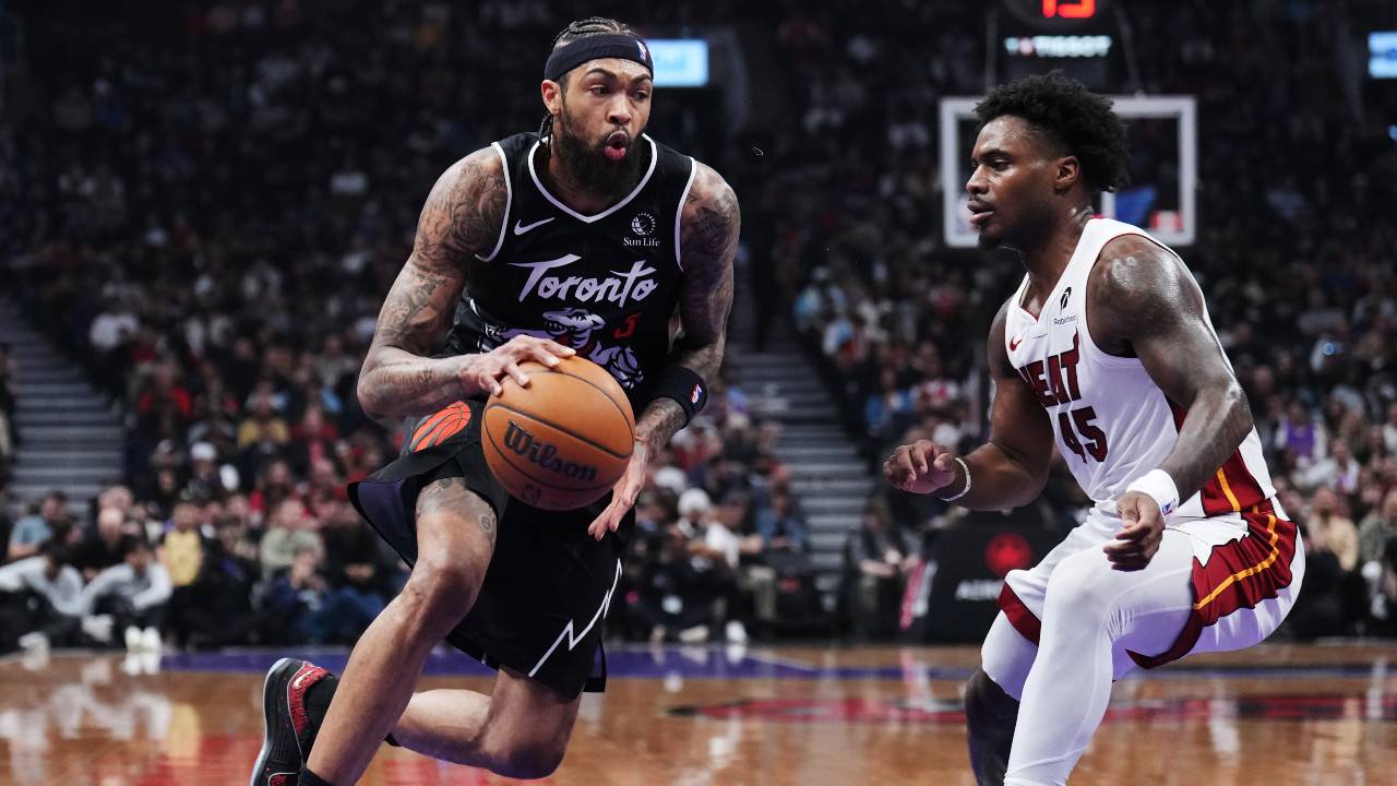 Brandon Ingram sets new Raptors high with 38 points in win over Heat