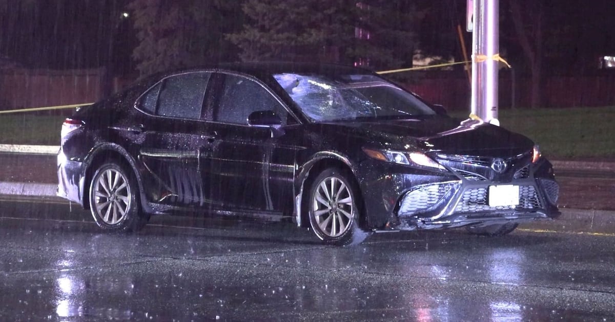 Brampton crash leaves pedestrian critically injured