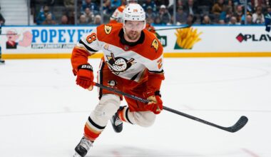 Viel Taunting Oilers Bench Could Wind Up Being a Massive Mistake - The Hockey Writers - Edmonton Oilers