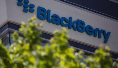 BlackBerry turns page on restructuring, posts strong fourth-quarter numbers and rosy outlook