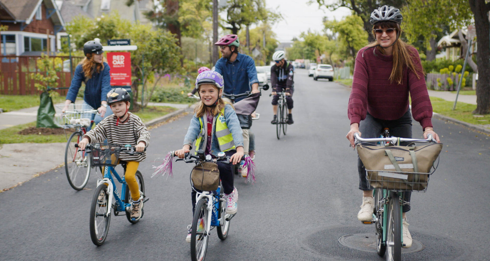 Kidical Mass: A Family That Bikes Together (Video)