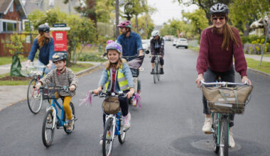 Kidical Mass: A Family That Bikes Together (Video)