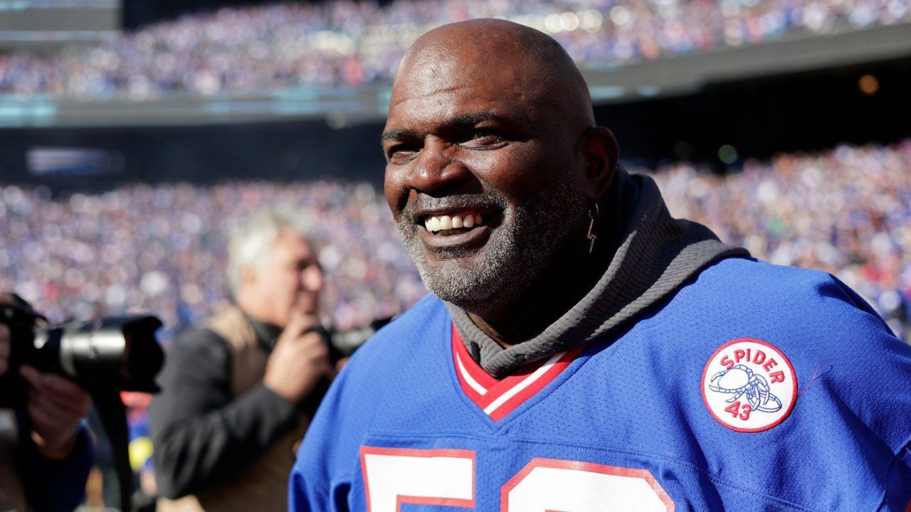 Hall of Famer Lawrence Taylor hospitalized with stomach-related issue