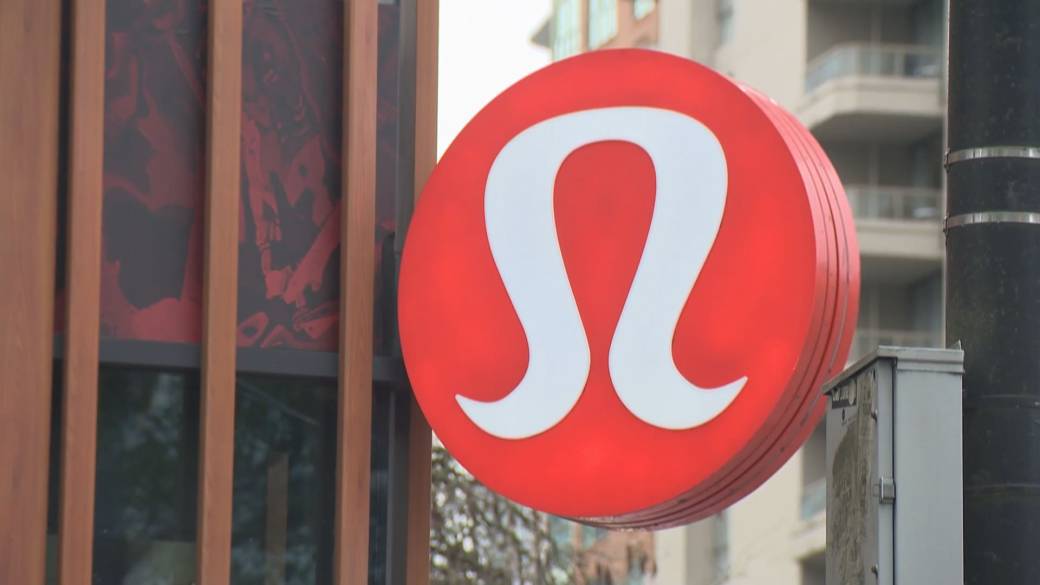 Click to play video: 'Investor showdown over Lululemon’s future and next CEO'