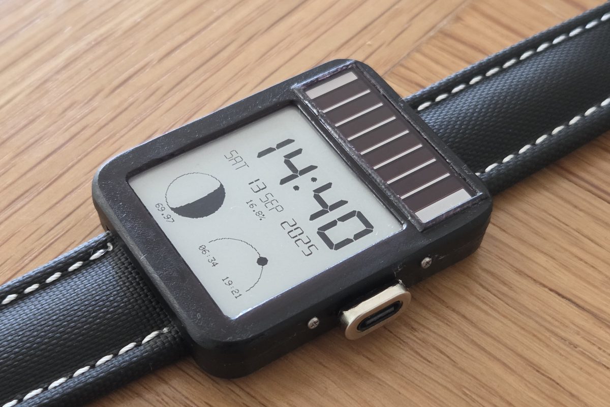 LightInk - solar-powered E-ink watch