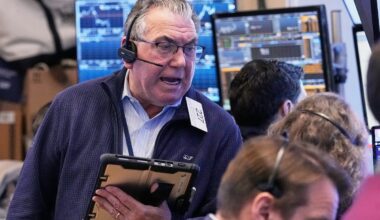 U.S. software stocks slide as IBM, ServiceNow results do little to allay AI disruption fears