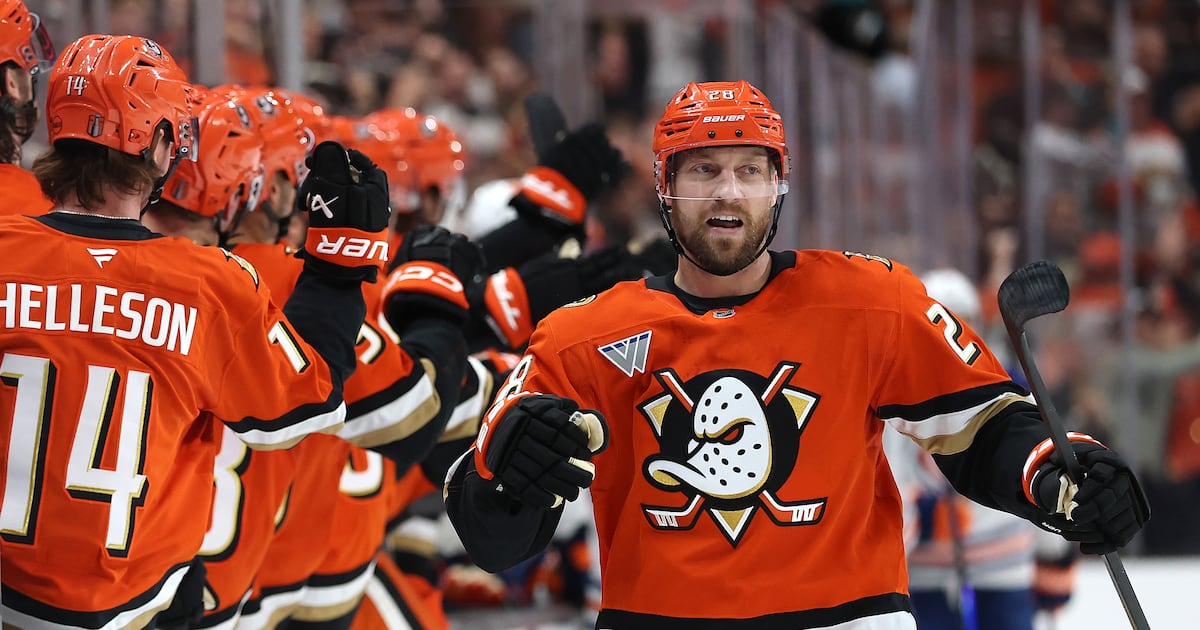 Edmonton Oilers, Anaheim Ducks tied heading to overtime in Game 4 of first-round playoff series