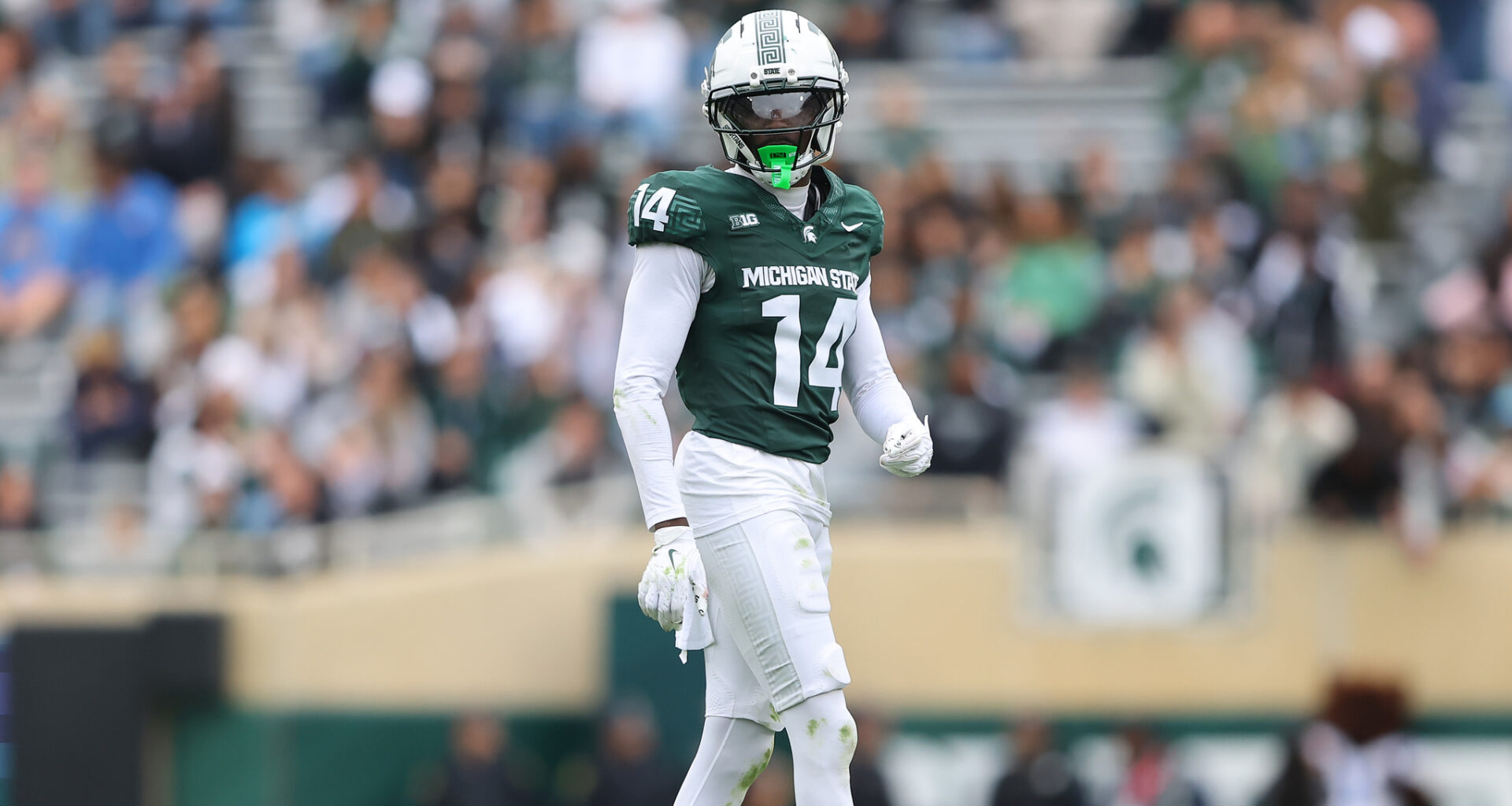 Riders sign National defensive back Malcolm Bell