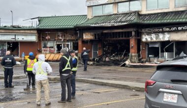 Police pause south Edmonton strip mall arson investigation one year later