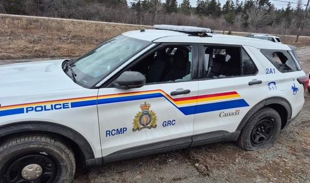 Nova Scotia RCMP ditch vehicles after protests, return to find them damaged - Halifax