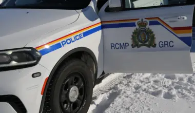 Update: RCMP advise against travel as snow creates hazardous conditions east of Calgary - DiscoverAirdrie.com