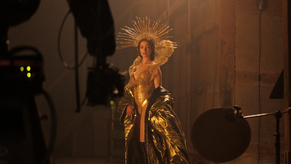 Anne Hathaway Plays a Gaga Pop Star