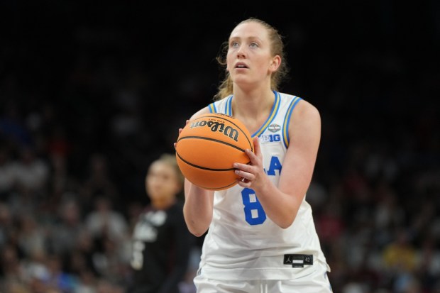 UCLA guard Gianna Kneepkens (8) during the second half of the women's National Championship Final Four NCAA college basketball tournament game against South Carolina, Sunday, April 5, 2026, in Phoenix. (AP Photo/Rick Scuteri)