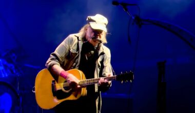 The one guitarist out of everybody's league, according to Neil Young