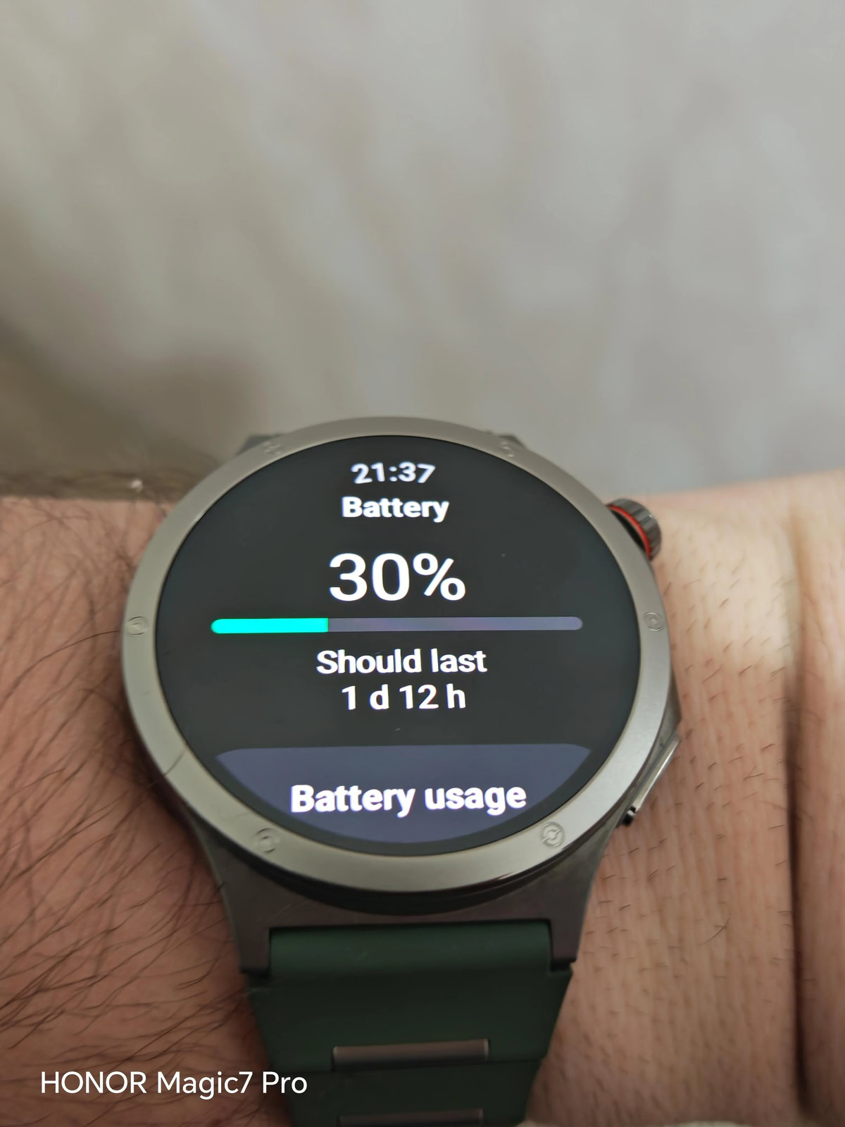 OnePlus Watch 4 (1) OnePlus Watch 4 (1)