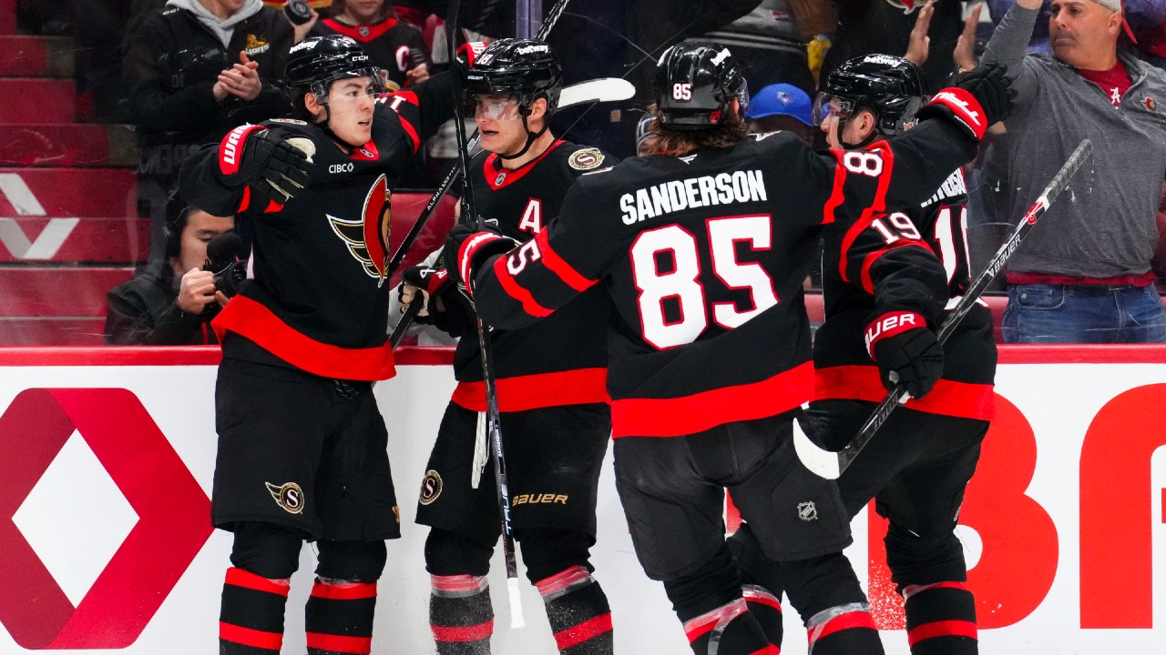 Senators rout Lightning to tighten grip on playoff spot