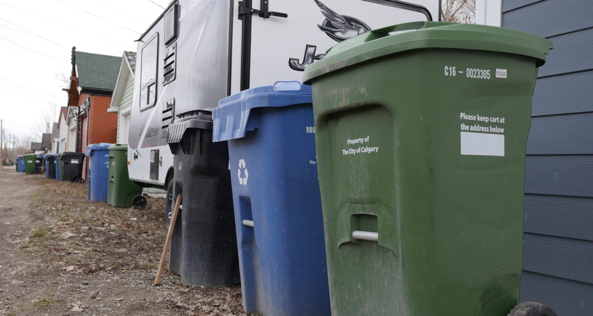 Breakdown on fees for black, blue, and green bins to remain on Calgary city services bills