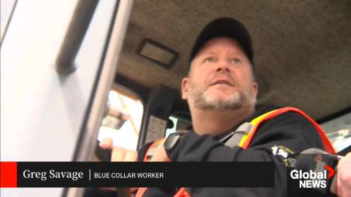 Montreal mayor visits Pierrefonds as water levels rise