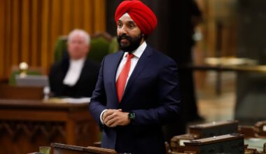 Liberal MPs throw support behind ex-minister Navdeep Bains’s potential run as Ontario Liberal Leader