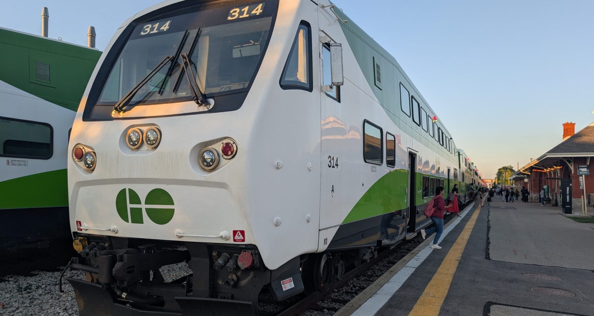Guelph Police say one person killed in GO train collision