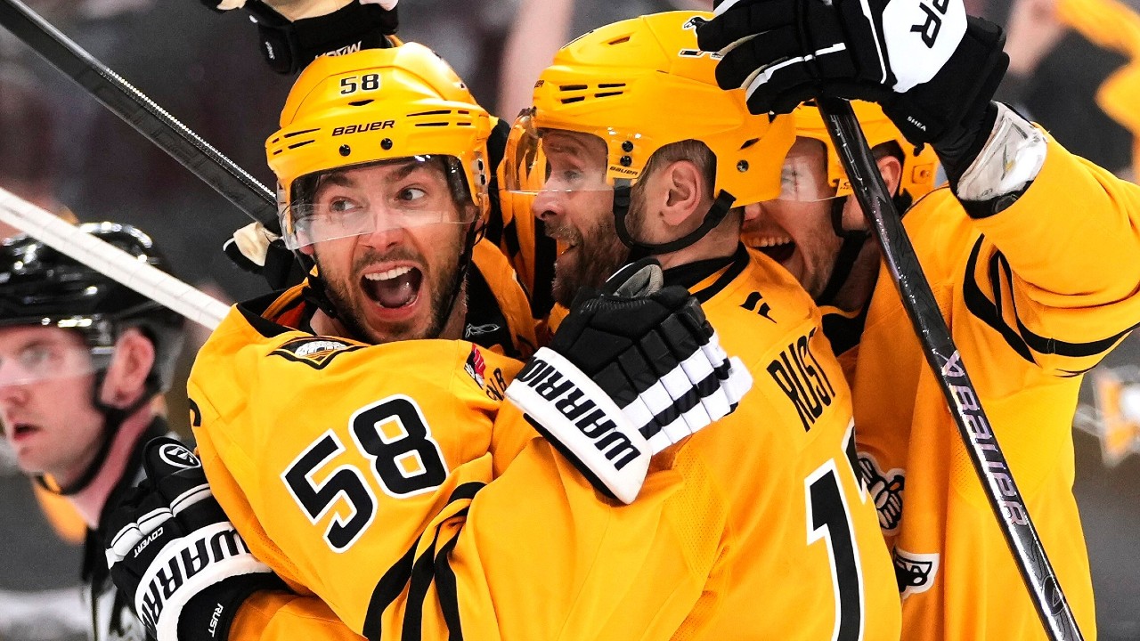 Penguins steal momentum from Flyers with another win facing elimination
