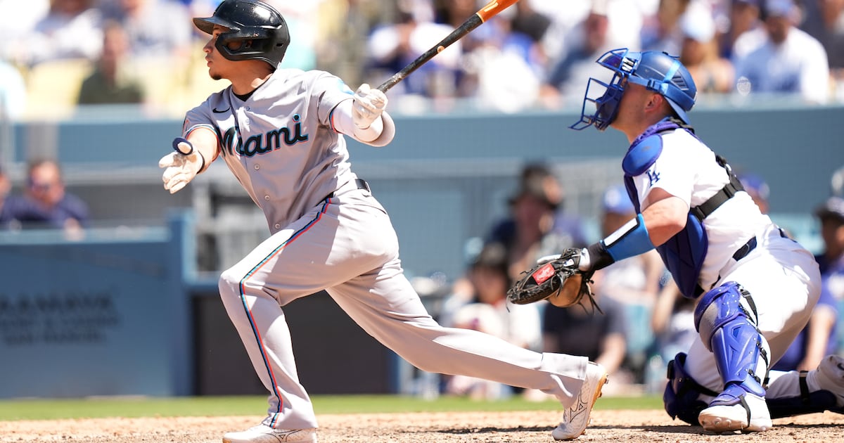 Javier Sanoja has two-out bloop single to lift Miami Marlins over Los Angeles Dodgers