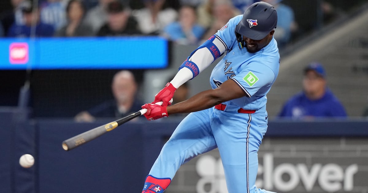 Toronto Blue Jays bats in desperate need of a boost headed to weekend series in Arizona