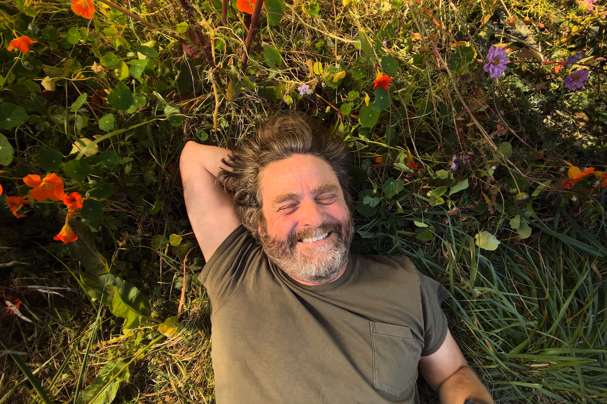 Zach Galifianakis applies comic touch to his enlightening gardening show