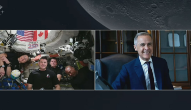 WATCH: PM Carney, Jeremy Hansen share a laugh during call with Artemis II crew - CTV News